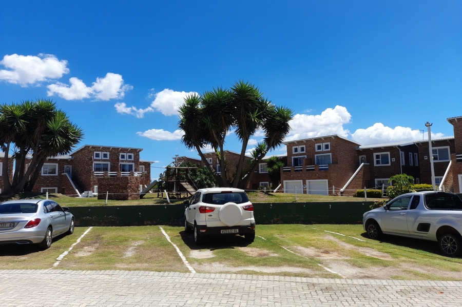 2 Bedroom Property for Sale in Bluewater Bay Eastern Cape